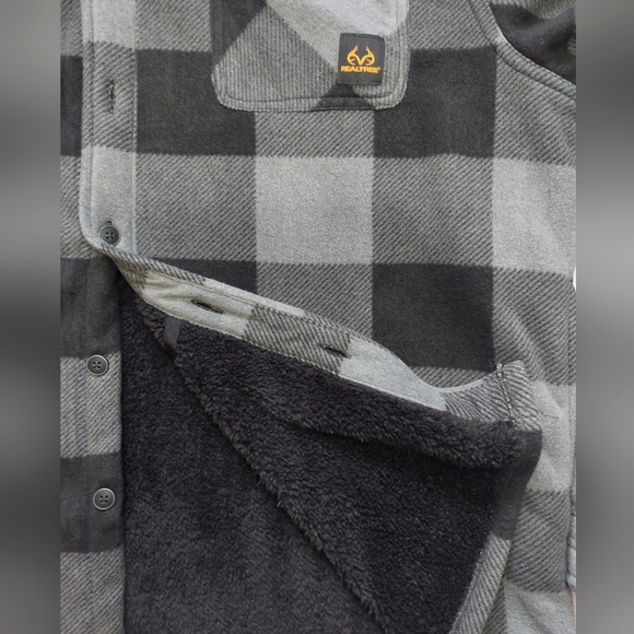 Realtree Lined Plaid Button Up Shirt - Picture 2 of 9